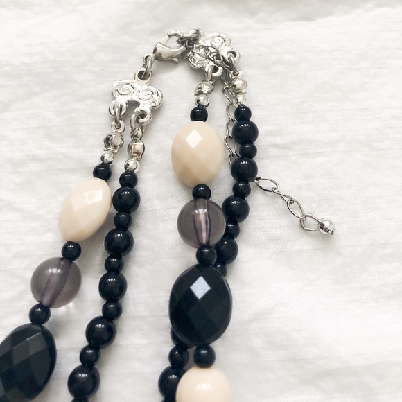 Black Cream Purple Grey Silver Layered Multistrand Bead Statement Necklace - Picture 4 of 9